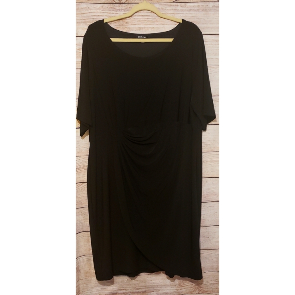 Roz & Ali Size 24 Black Side Ruched Dress